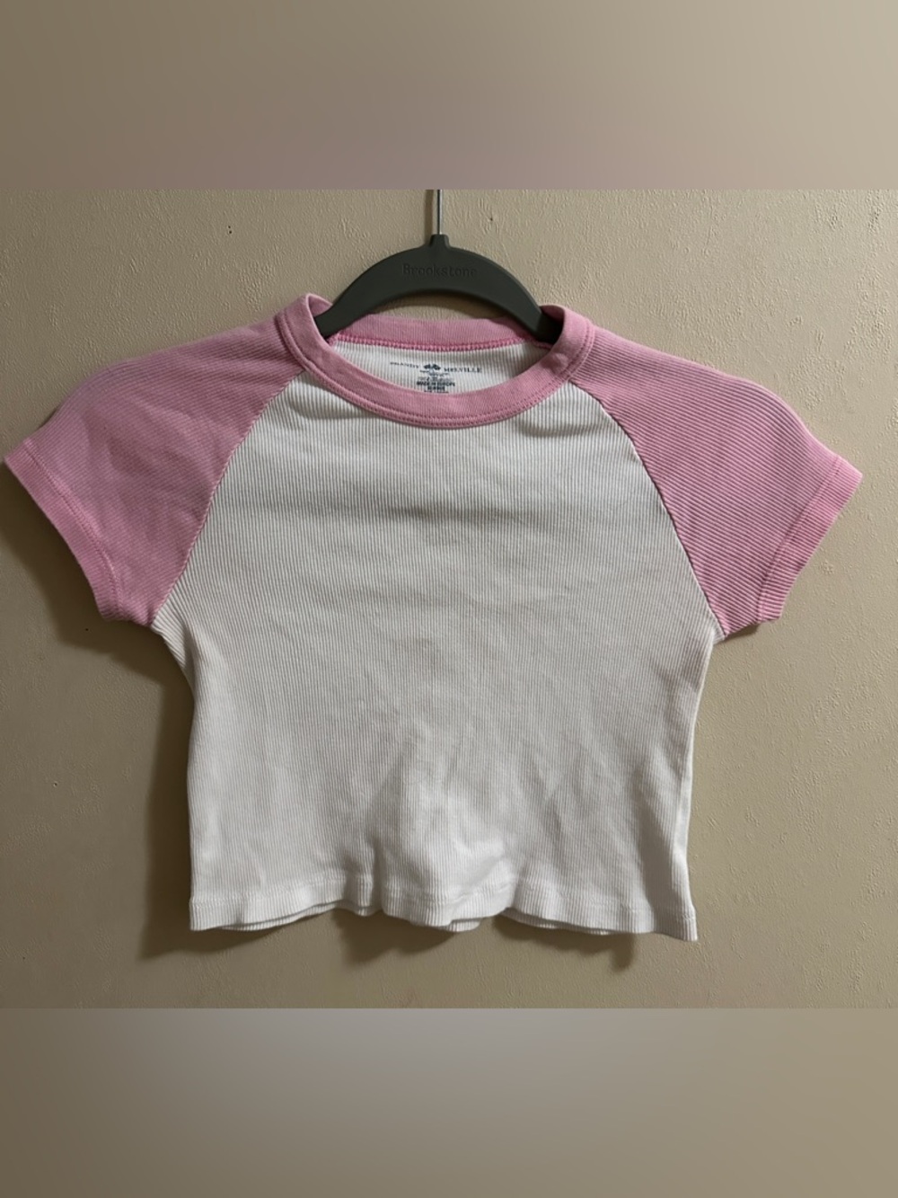 Brandy Melville Raglan Crop Tee